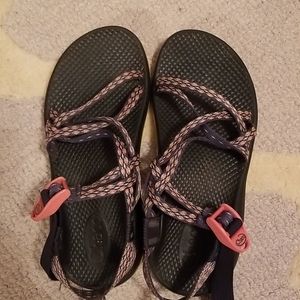 Good Chaco sandles